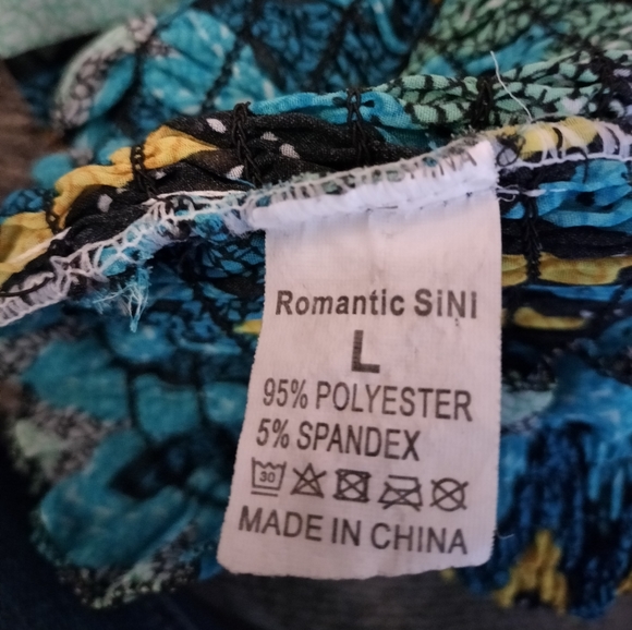 Blue/Multi color Wide sleeve Top Size Large - Picture 4 of 5